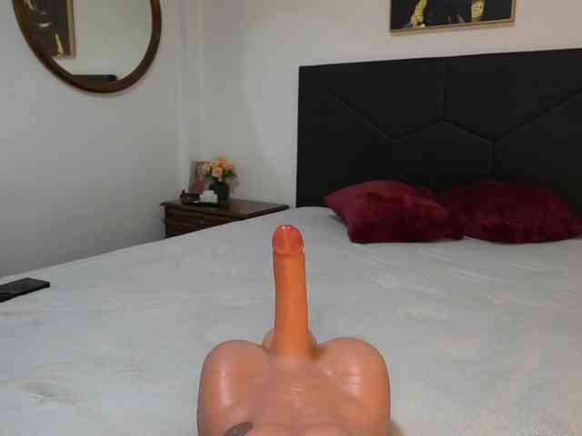 AdelleSweet webcam