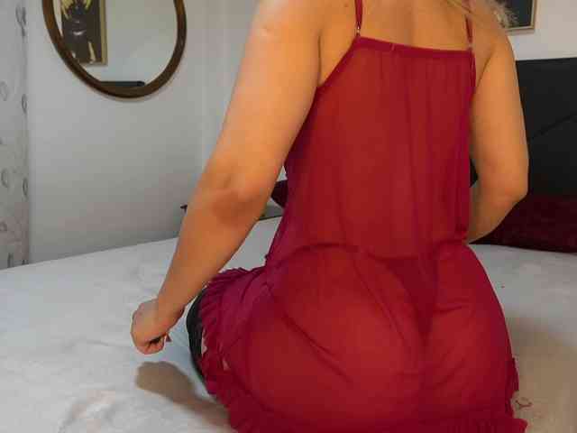 AdelleSweet webcam