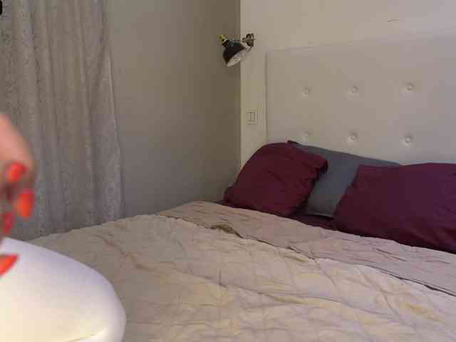 AdelleSweet webcam