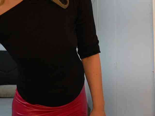 AdelleSweet webcam