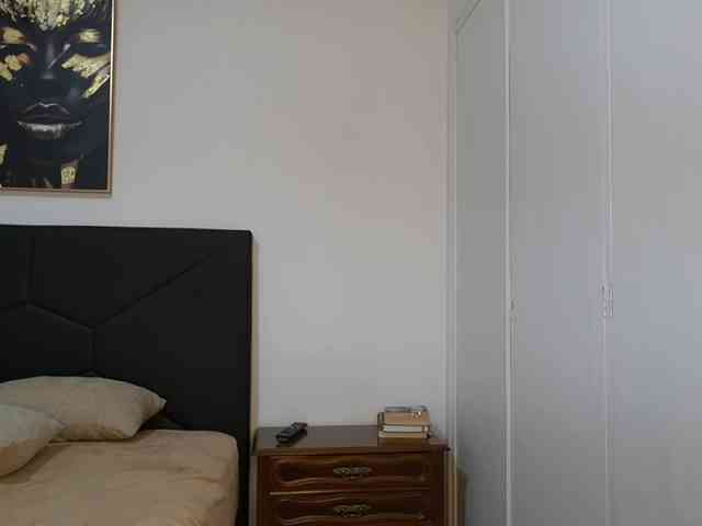 AdelleSweet webcam