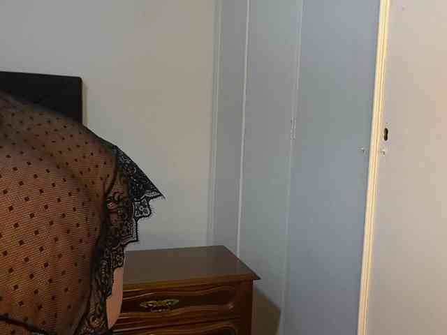 AdelleSweet webcam