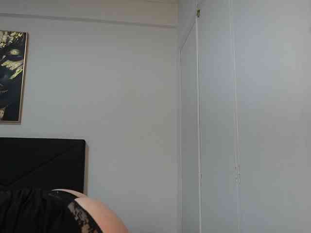 AdelleSweet webcam