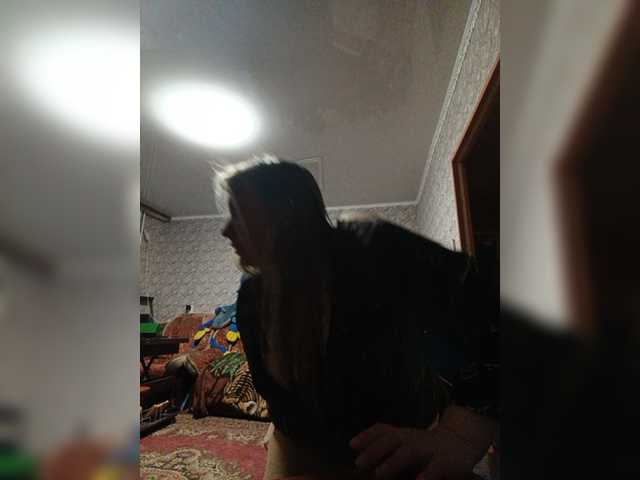 Sweetflowera's BongaCams show and profile