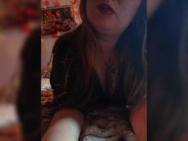 Sweetflowera live cam on BongaCams