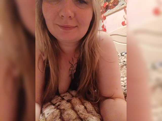 Sweetflowera live webcam show