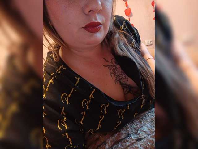 Sweetflowera live cam on BongaCams
