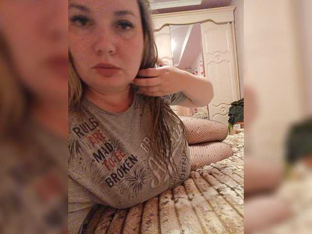 Sweetflowera live webcam show
