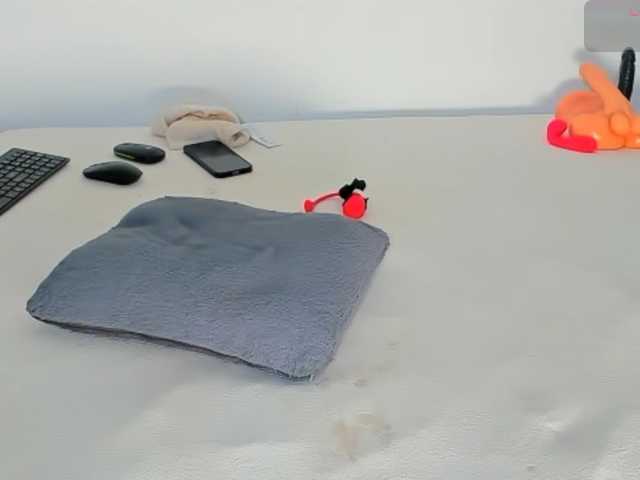 Deliciousbizt live cam on BongaCams