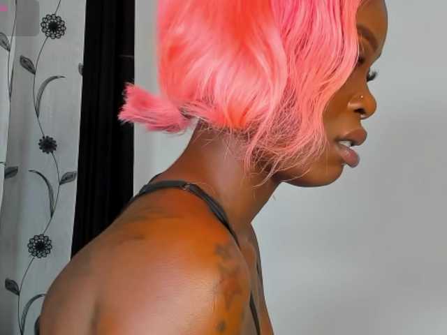 Deliciousbizt's BongaCams show and profile