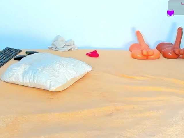 delicious_freak live cam preview