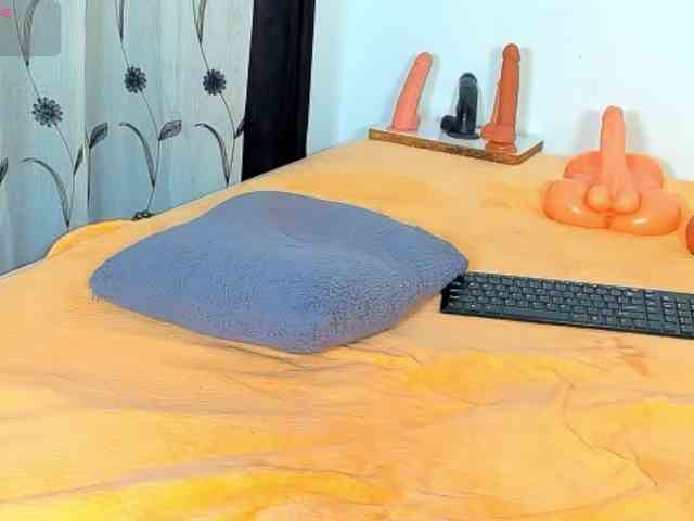 delicious_freak webcam