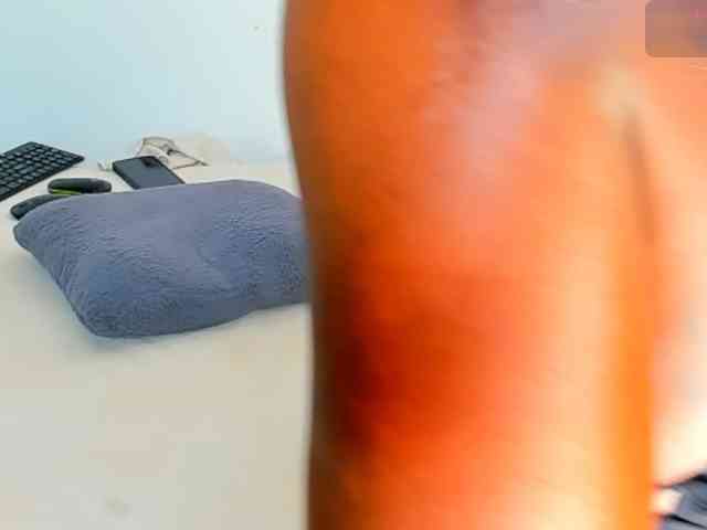 delicious_freak webcam