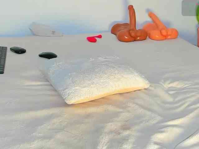 delicious_freak webcam