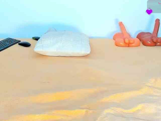 delicious_freak webcam