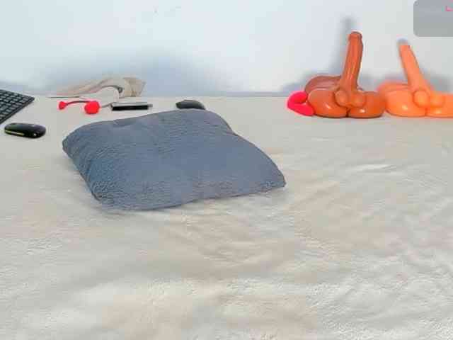 delicious_freak webcam
