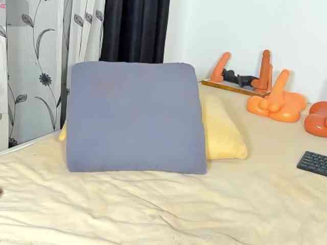 delicious_freak webcam