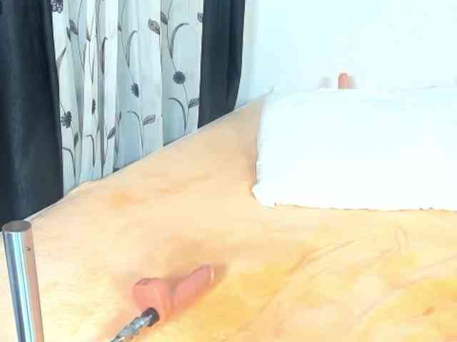 delicious_freak webcam