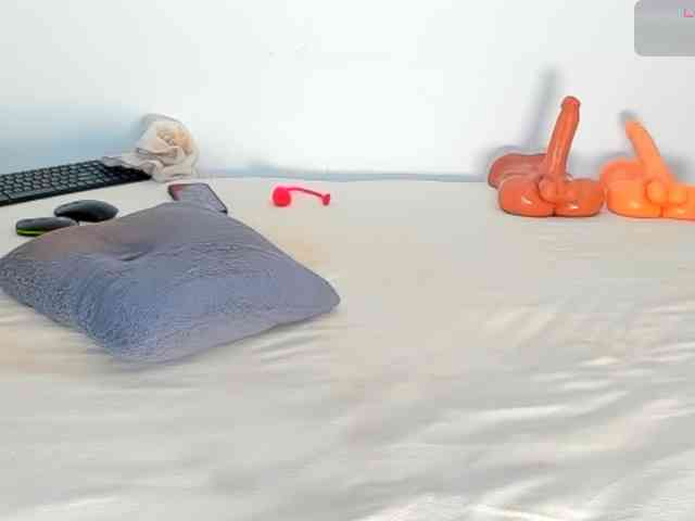 delicious_freak webcam
