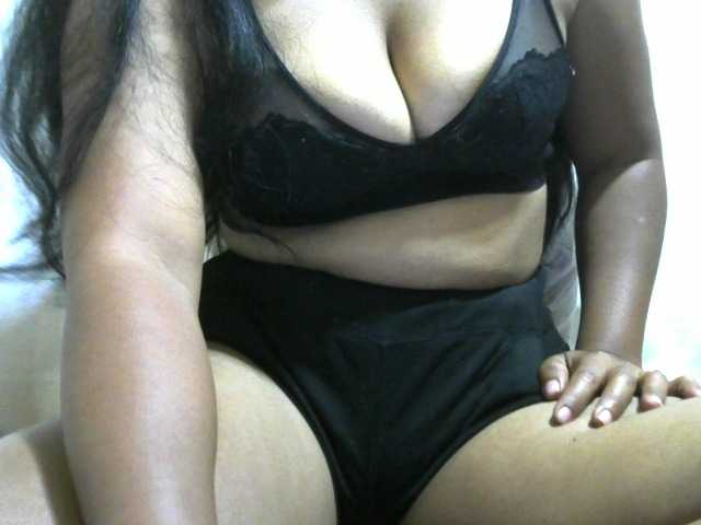 Harmalie, en directo ahora en BongaCams