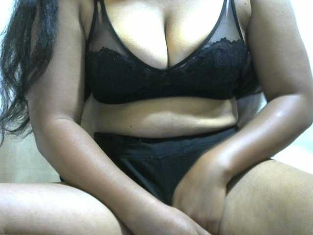 Harmalie, en directo ahora en BongaCams