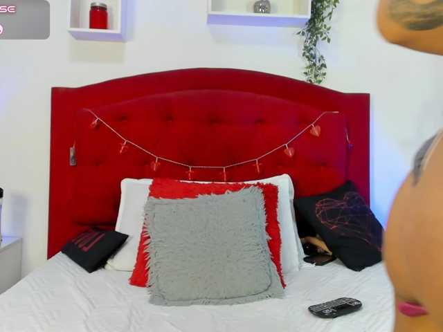 ashley-hot-01 live cam on BongaCams