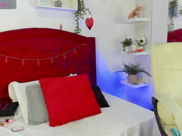 ashley-hot-01 live cam on BongaCams