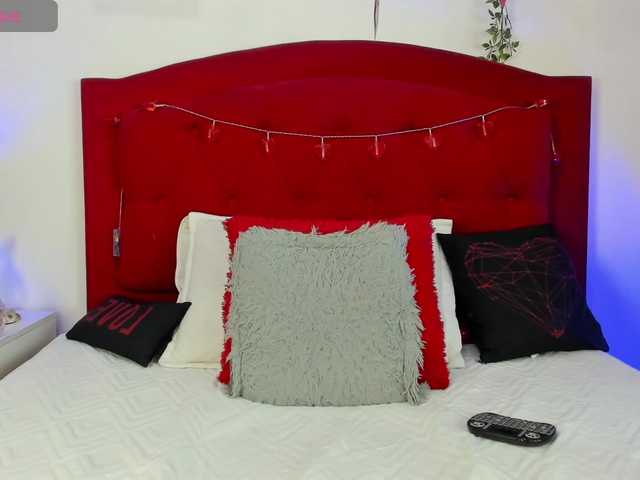 ashley-hot-01 live cam on BongaCams