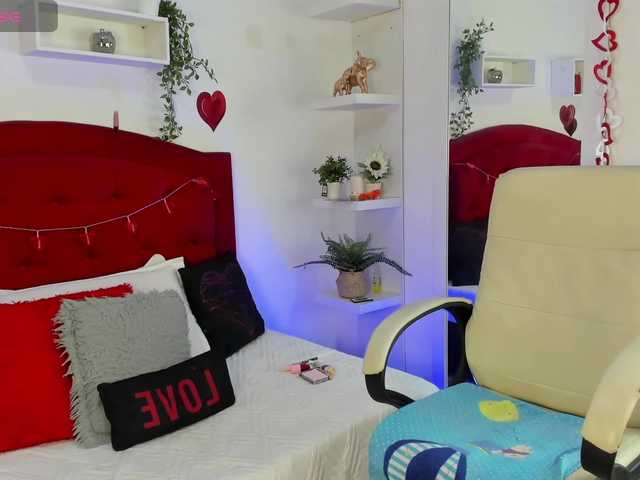 ashley-hot-01 live cam on BongaCams