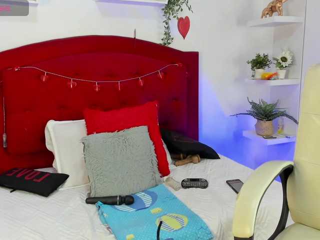 ashley-hot-01 live cam on BongaCams