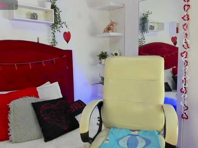 ashley-hot-01 live cam on BongaCams