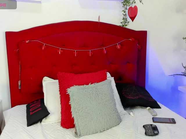 ashley-hot-01 live cam on BongaCams