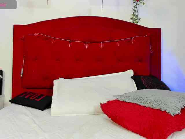 ashley-hot-01 Live Webcam on BongaCams