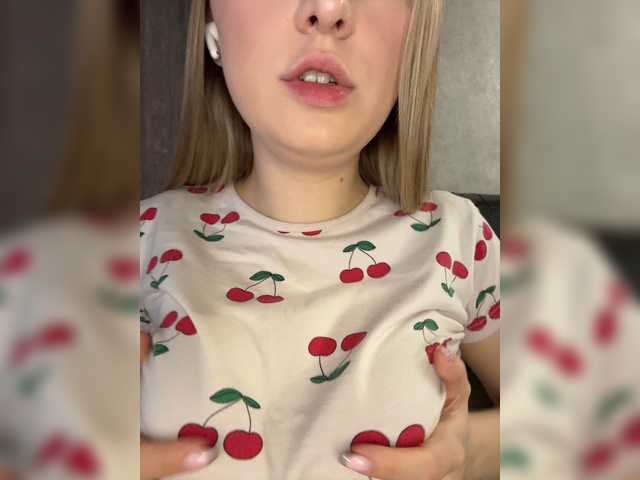 -Dirty-Bitch live cam on BongaCams