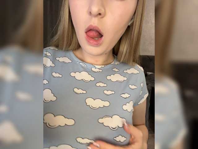 -Dirty-Bitch live cam on BongaCams