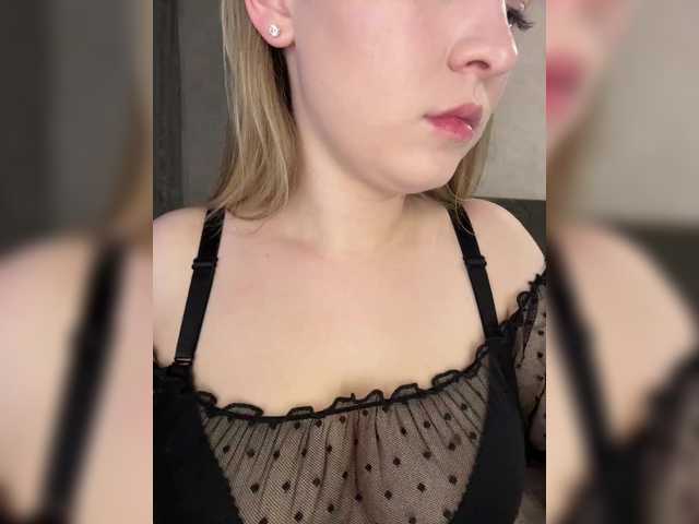 -Dirty-Bitch live cam on BongaCams