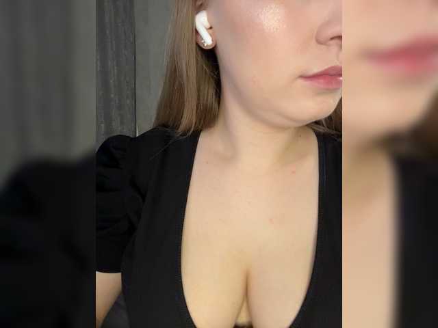 -Dirty-Bitch live cam on BongaCams