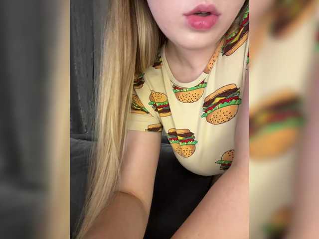 -Dirty-Bitch live cam on BongaCams