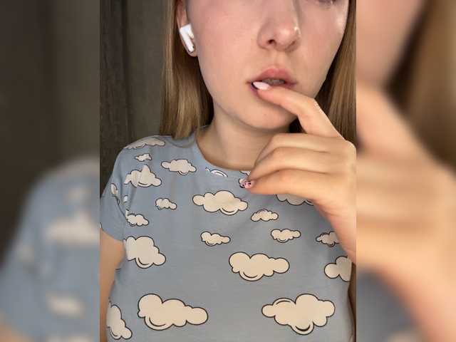 -Dirty-Bitch live cam on BongaCams