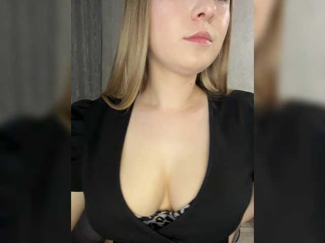 AlinaRay live webcam show