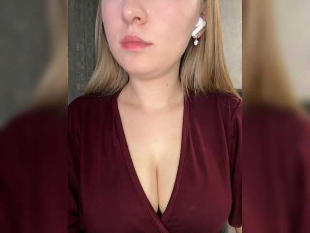go to chat with AlinaRay
