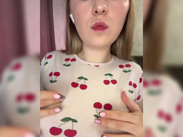 go to chat with AlinaRay
