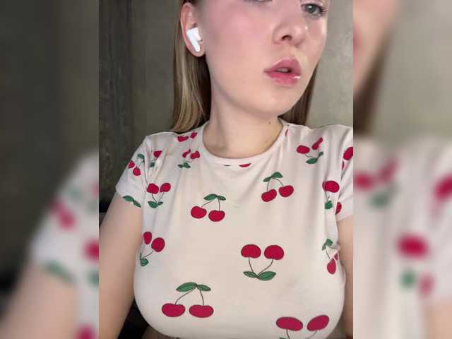 -Dirty-Bitch live cam on BongaCams