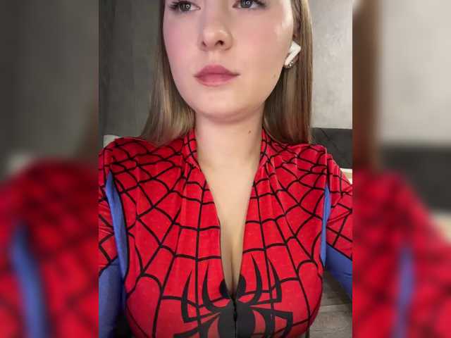 AlinaRay live cam preview