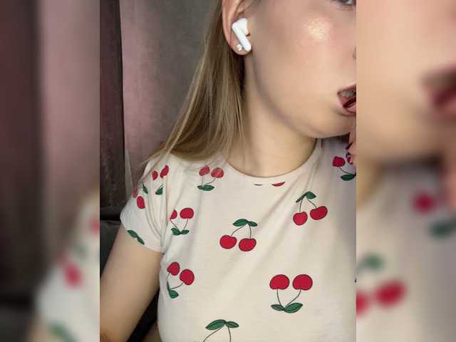 -Dirty-Bitch live cam on BongaCams