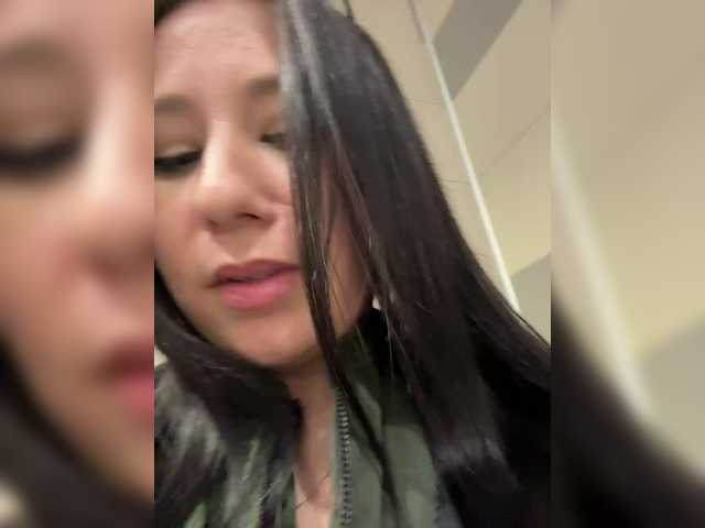 -Dirty-Bitch's BongaCams show and profile