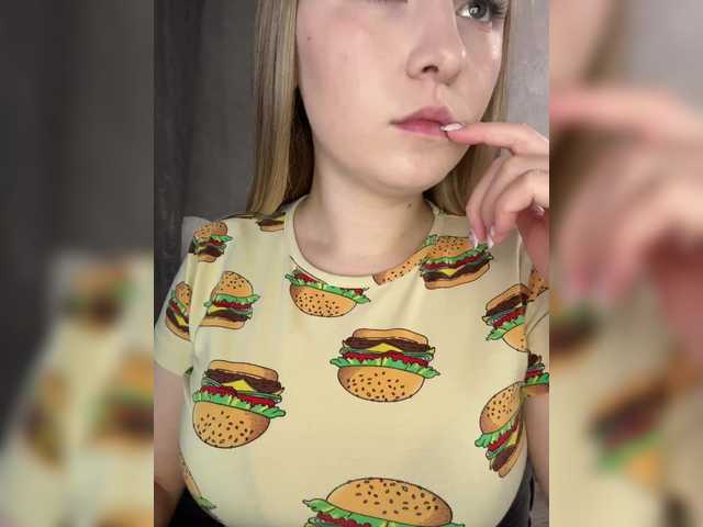-Dirty-Bitch live cam on BongaCams