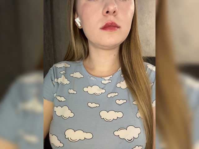-dirty-bitch live sex show