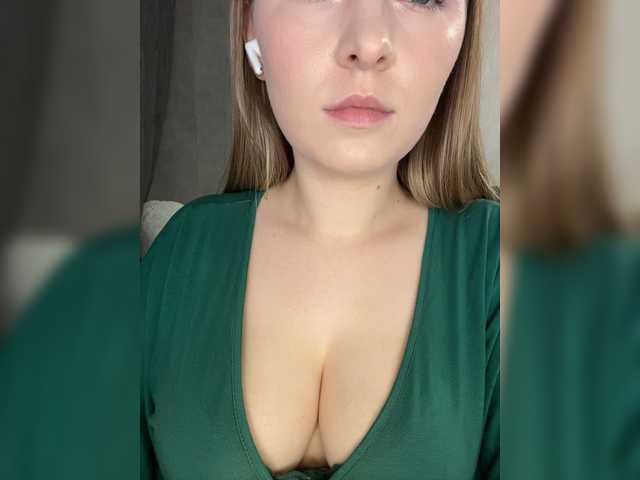 -Dirty-Bitch live cam on BongaCams