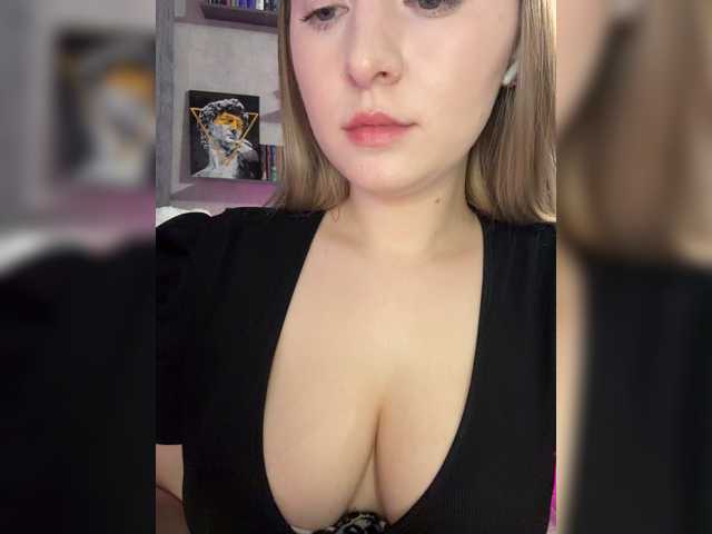 -Dirty-Bitch live cam on BongaCams